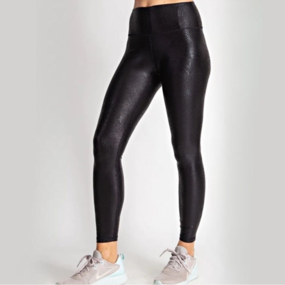 T Tahari Women’s Sport Faux Leather Leggings New With Tags Size Petite Small